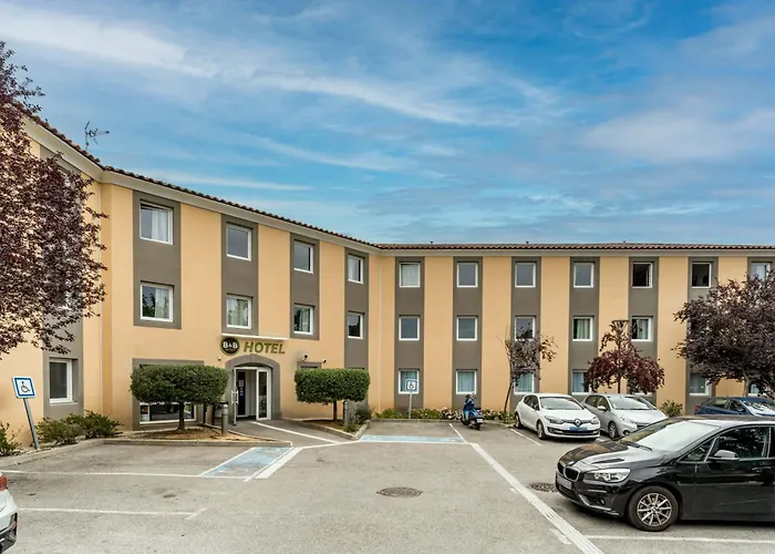 B&B Hotel Aix-En-Provence Le Tholonet