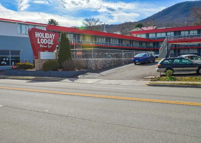 Pearisburg Hotels