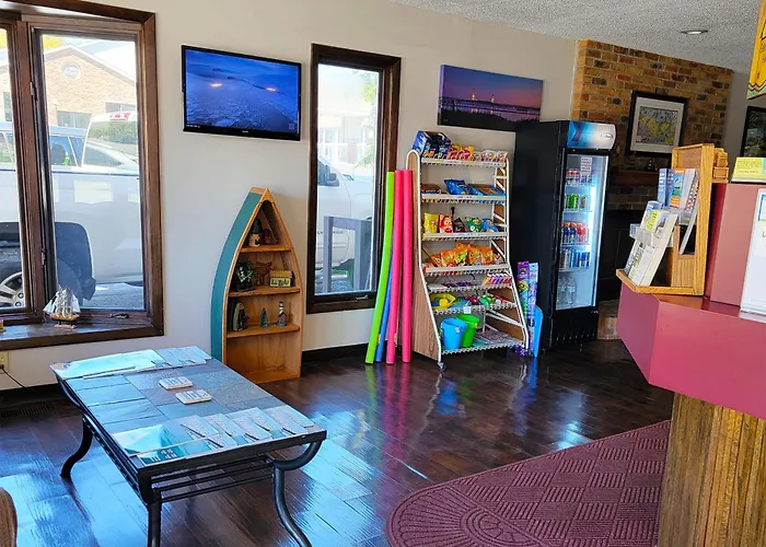 Americinn By Wyndham Saint Ignace Lakefront