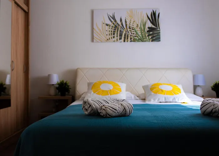 Apartments & Rooms Toni