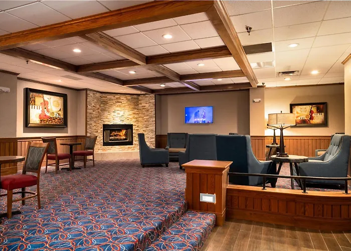 Mcm Elegante Hotel & Conference Center