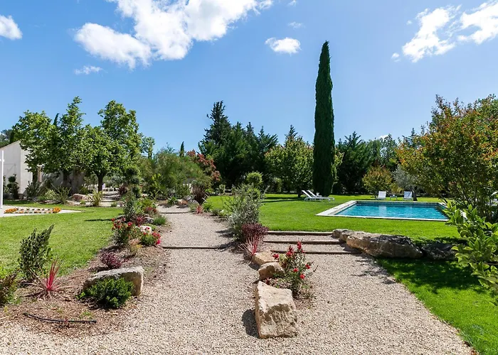 La Bastide De Damien, 5 Clefs Demeure D'Exception Et Table Remarquable Dans Le Guide Teritoria, Jacuzzi Privatif, Cuisine Etoilee Dominique Frerard
