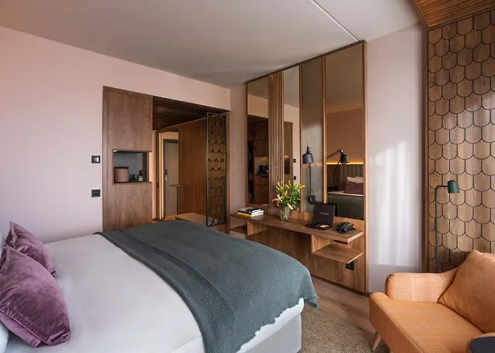 Kolbotn Hotels