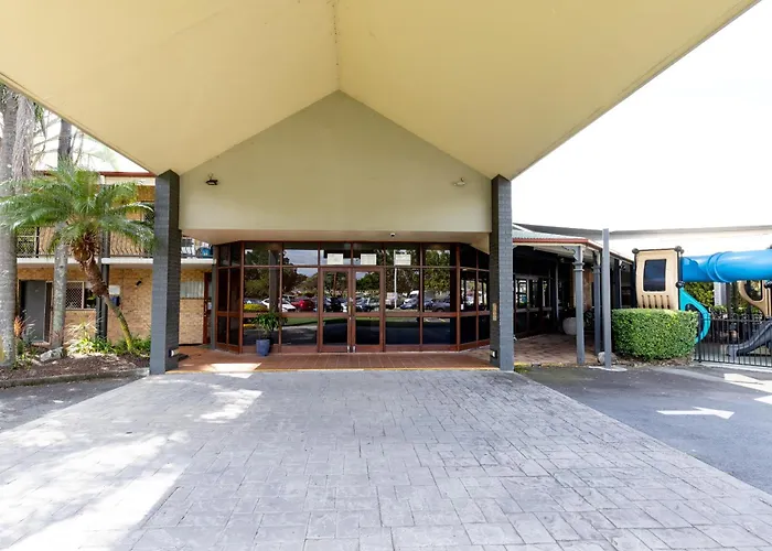 Sundowner Hotel Motel