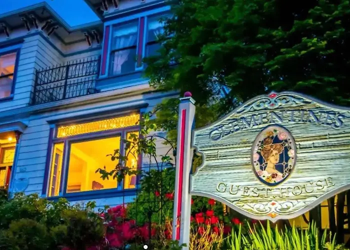 Clementine'S Guest House & Vacation Rentals Astoria