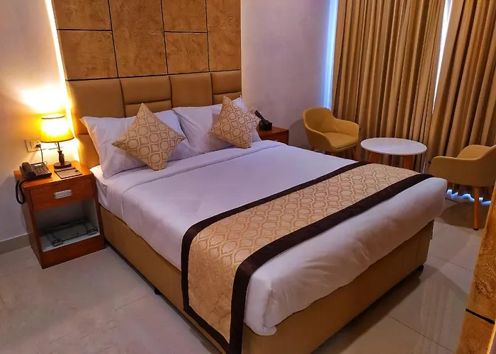 Kannangad Hotels