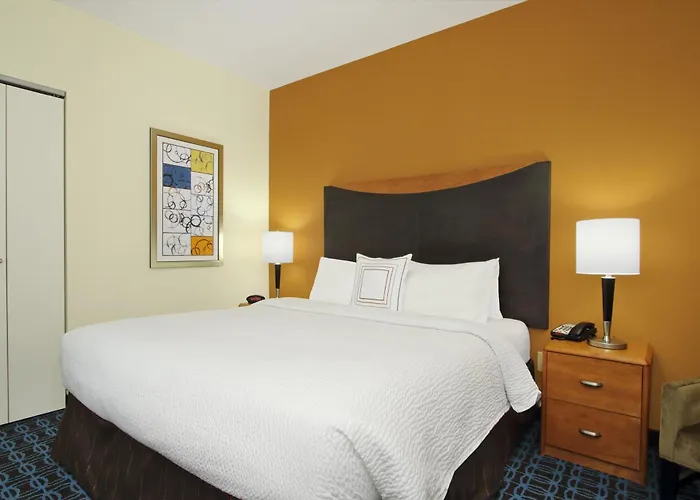 Clovis City Center Hotels