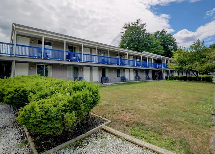 Majestic Regency Resort Wells