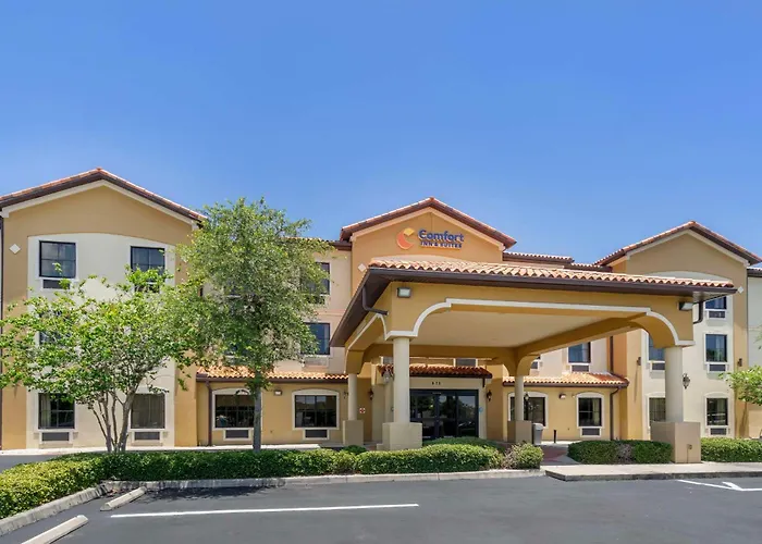 Comfort Inn & Suites Northeast - Gateway