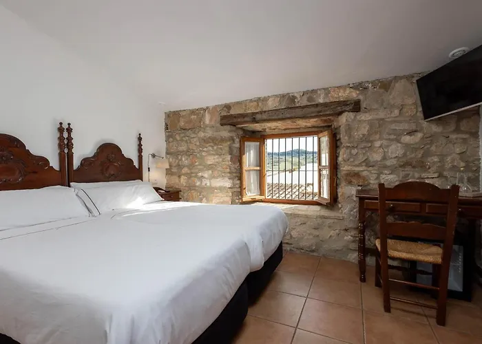 Hoteles en Villaluenga Del Rosario