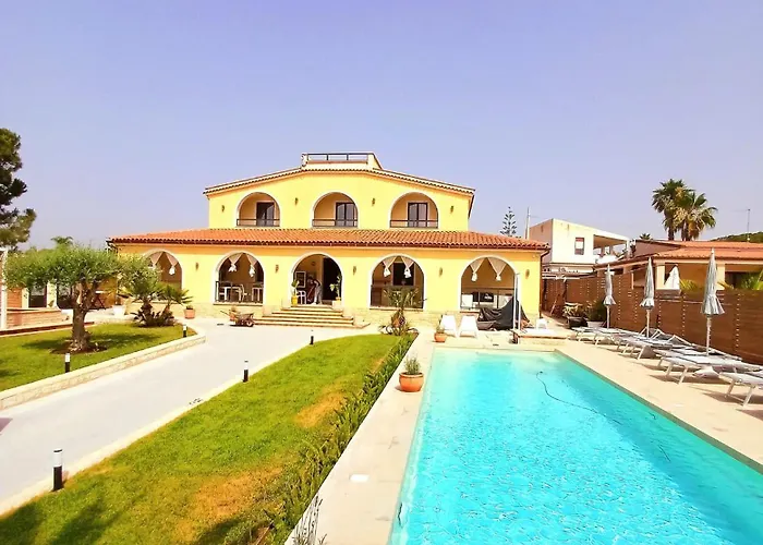Villa Sunset B&B/Apartments Fontane Bianche