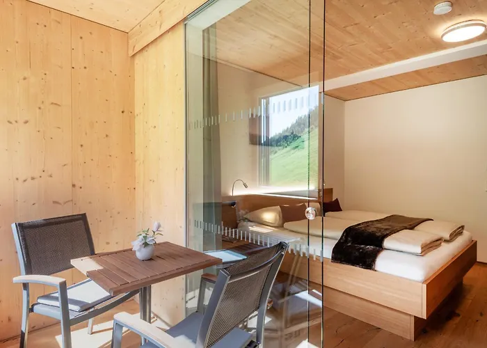 Rössle Appartements und Sport Rössle Skiverleih&Sportgeschäft Faschina