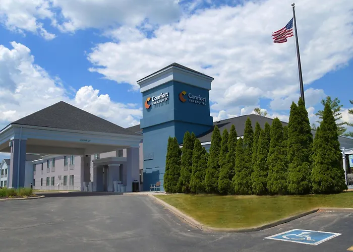 Comfort Inn & Suites Nw Milwaukee Germantown