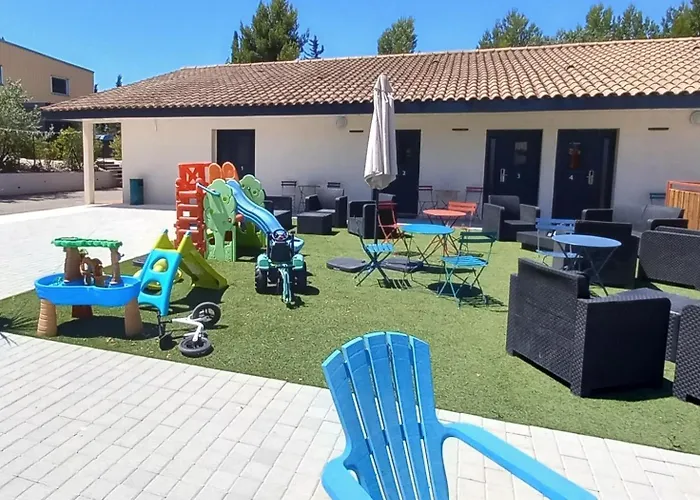 Velaux Hotels