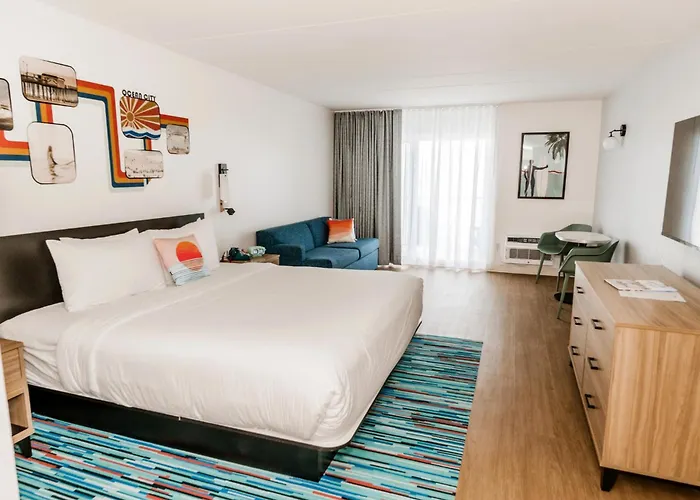Sealoft Oceanfront Hotel