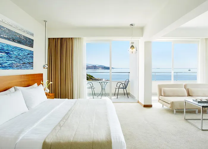 Lucy Hotel Kavala