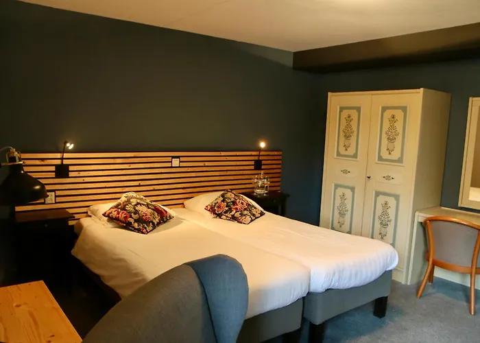 Hotels in Roosteren