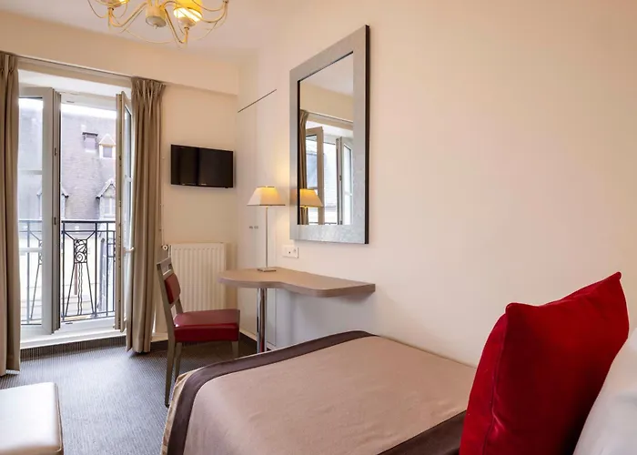 Hotel Saint Pierre Parigi
