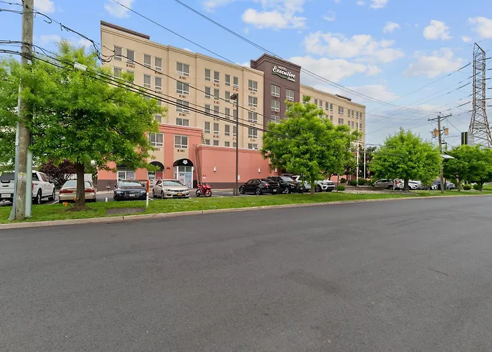 Carteret Hotels