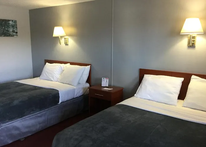 Swiss Cottage Inn Niagara Falls