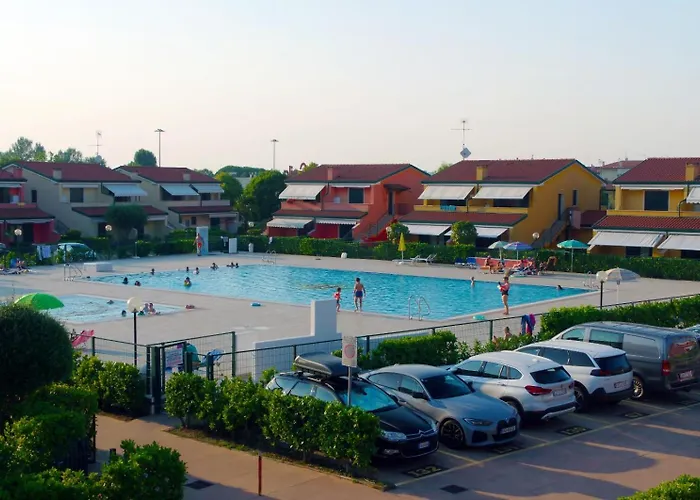 Aqua Marina Olympic Exclusive Family Village - Hypermarket - Restaurant - Pizzeria With Delivery Service - Barbecue - Breakfast Room With A Supplement - With Daily Hotel Service Caorle
