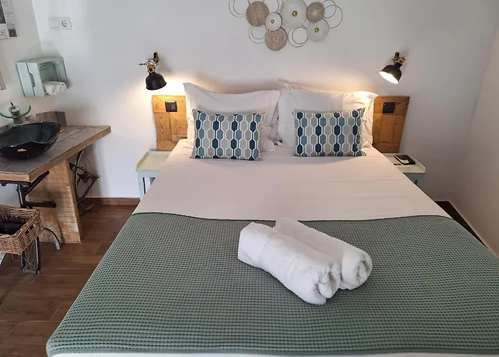 Lovin Book Guesthouse