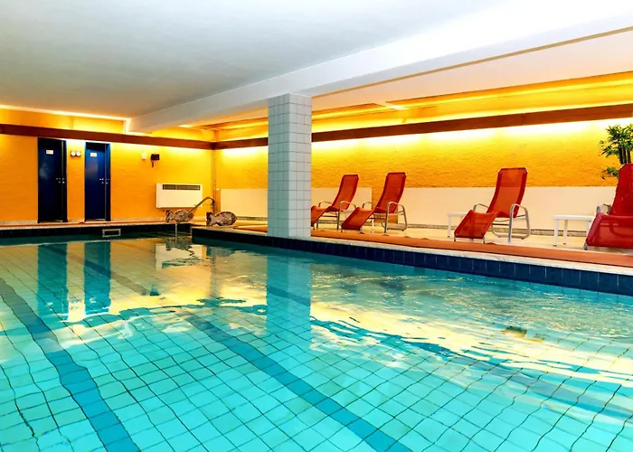 Hotel Meran Hallenbad&Sauna Saarbrücken