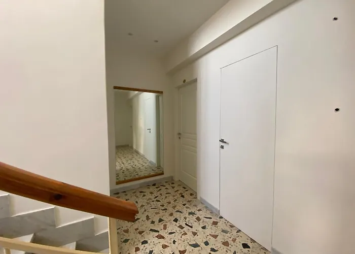 Cinquestelle Albergo del centro storico Palinuro