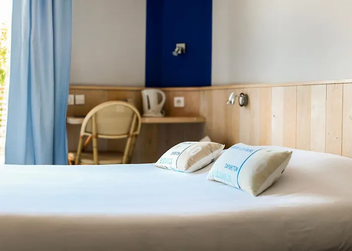 Saint-Paul-en-Born Hotels