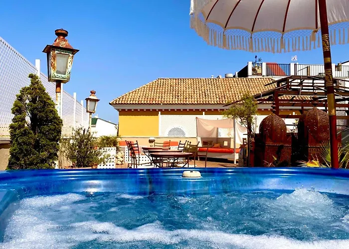 Alcoba Del Rey De Sevilla
