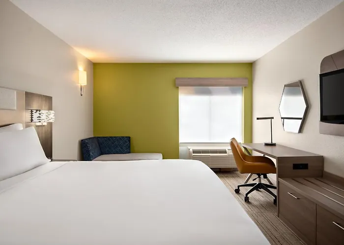 Holiday Inn Express Hotel & Suites Fredericksburg By Ihg