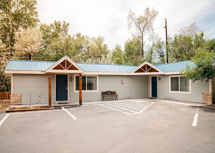 Salida Inn & Monarch Suites