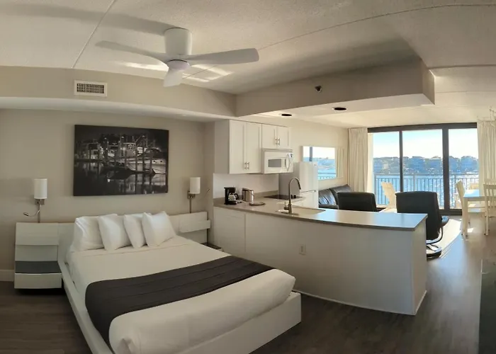 Harbor Inn