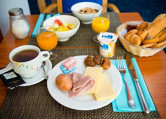 Brit Hotel Saint Malo – Le Transat