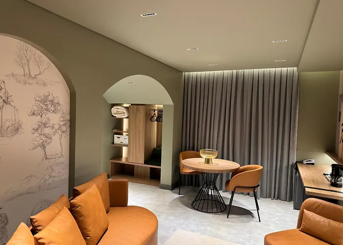 Mogano Premium Hotel - Eletroposto Chapecó
