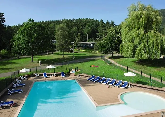 Hotels in Albé