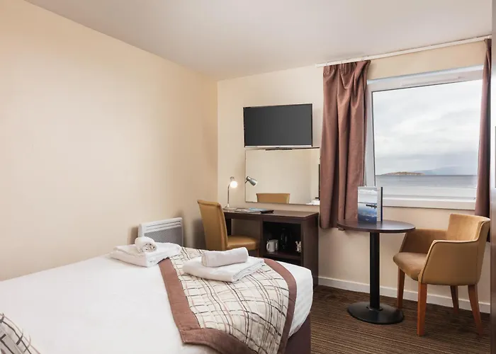 Broadford (Isle of Skye) Hotels