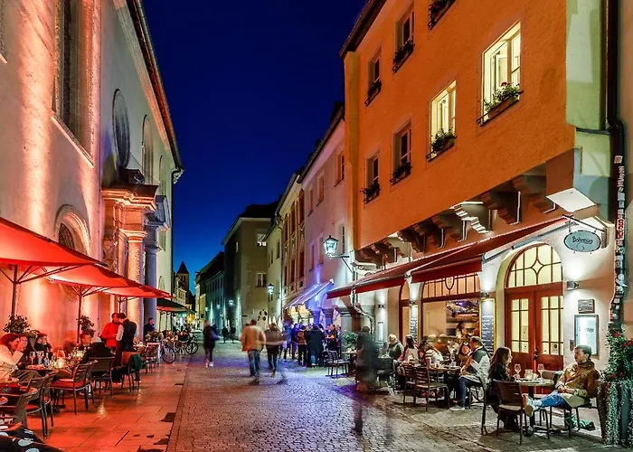 Chin-Chin Hotel ehemals Bohemian Hotel Regensburg