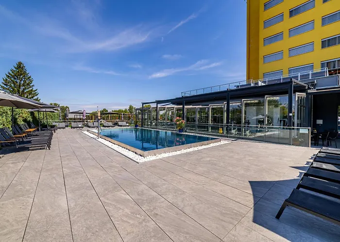 Hotel Aura Design&Garden Pool Praag