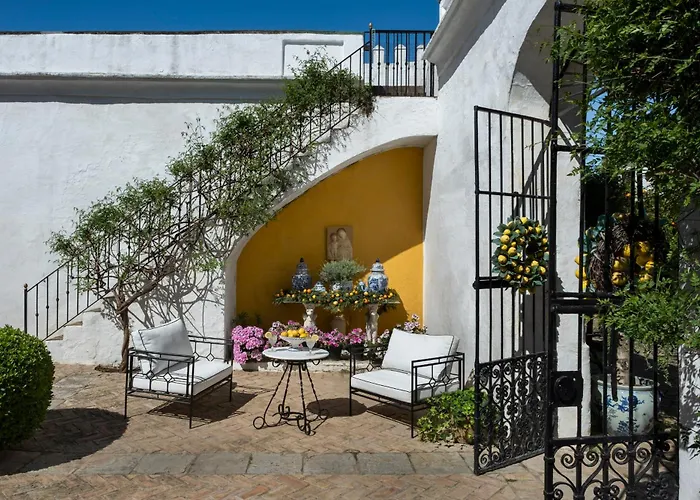 Hoteles en Torre de la Reina