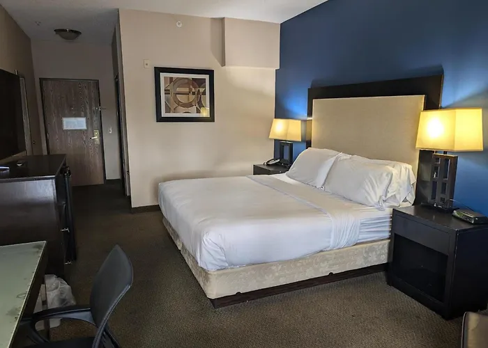 Wingate By Wyndham Ashland Hotel