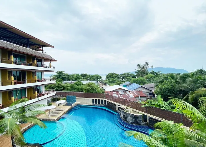 Aqua Resort Phuket - Near Beach And Chalong Pier