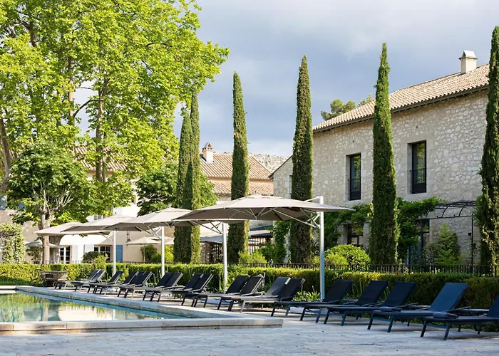 Les Baux-de-Provence Hotels