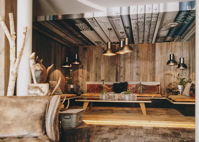 THOMSN-Alpine Rock Hotel