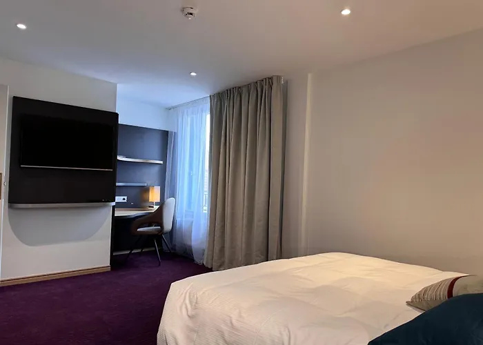 Brit Hotel De Grignan Vichy