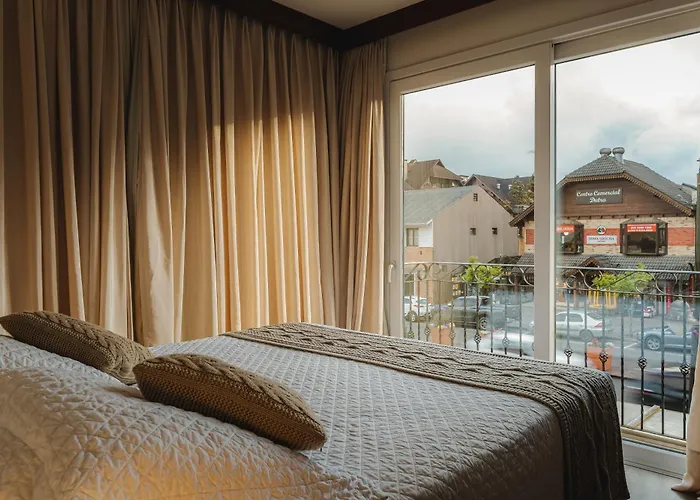 Micheline Hotel Tricot - Ao Lado Da Rua Coberta Gramado