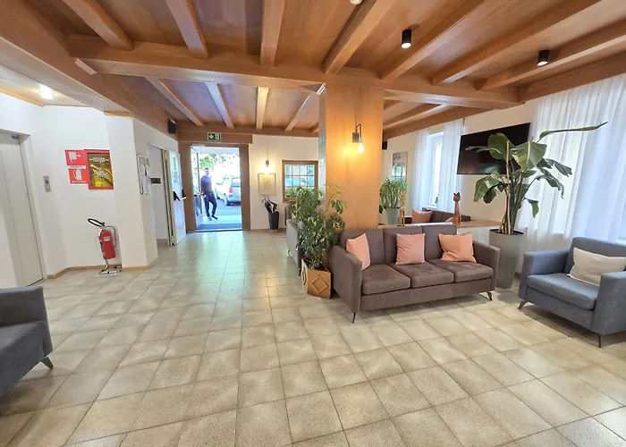 Molveno Hotels