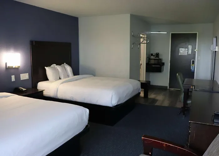 Travelodge By Wyndham Milwaukee