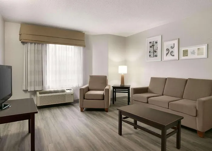 Country Inn & Suites By Radisson, Roanoke Rapids