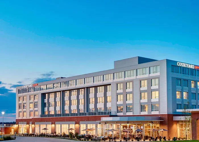 Courtyard By Marriott Erie Bayfront Hotel